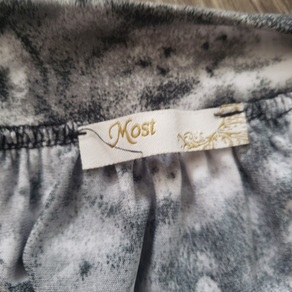 Most Blouse - Picture 2 of 2